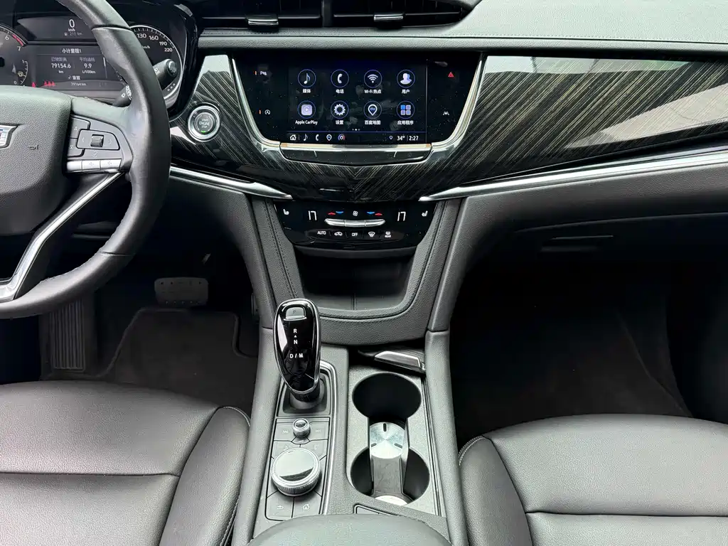 Cadillac XT6 2022 — фото 11