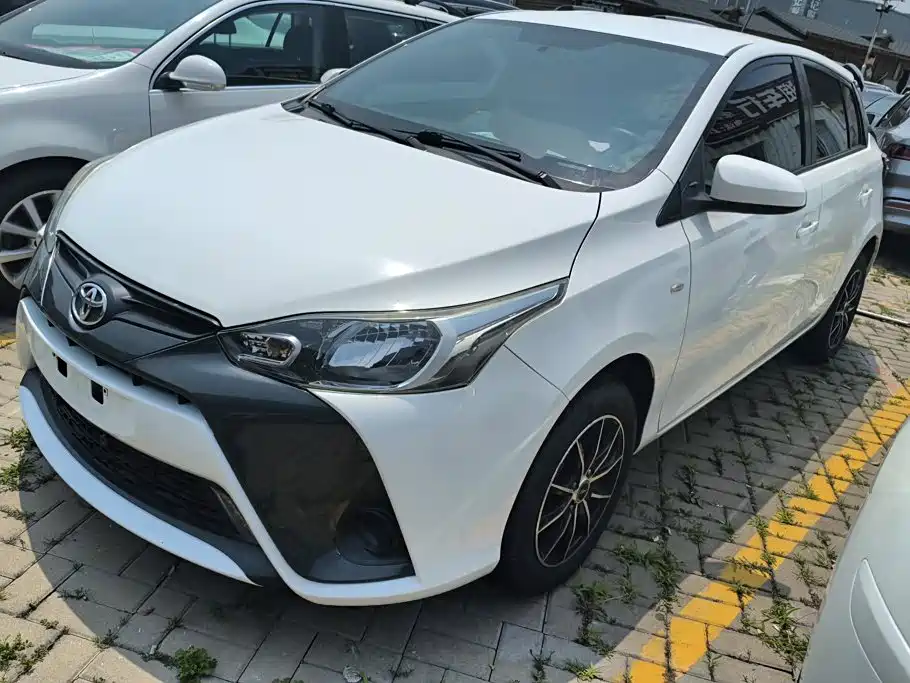 Toyota Yaris L 2019