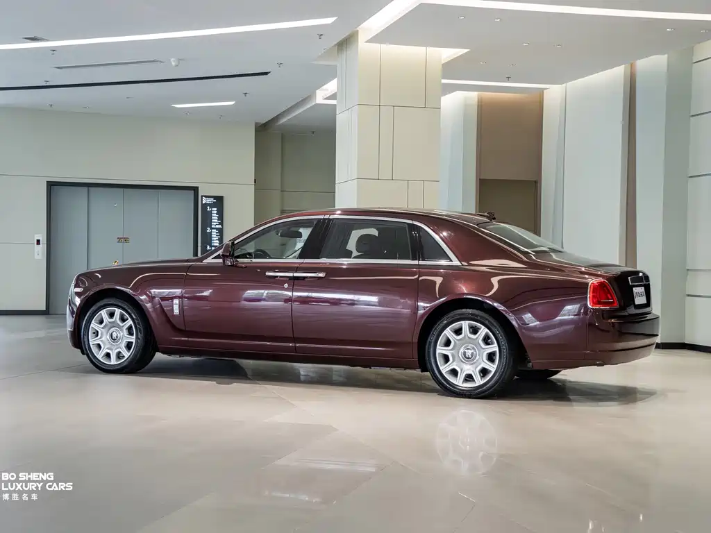 Rolls-Royce Ghost 2013 — фото 16