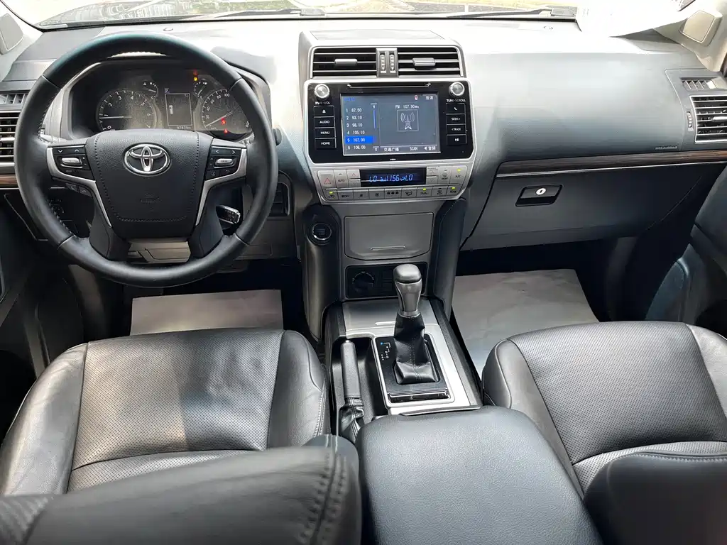 Toyota Prado 2019 — фото 19