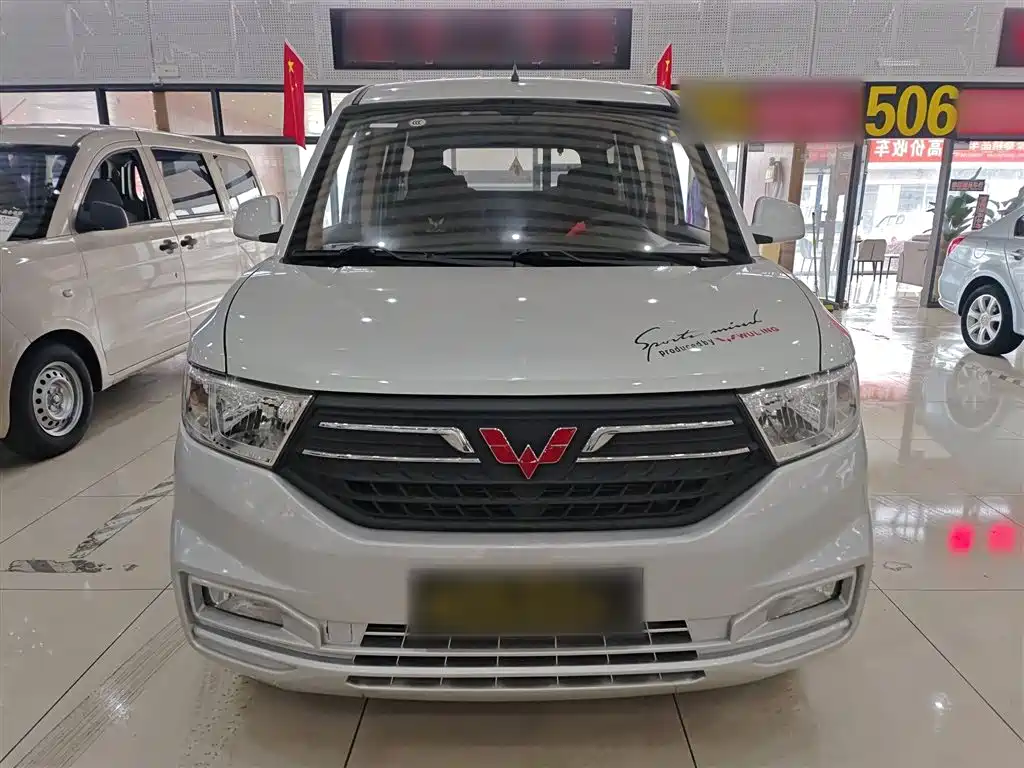 Wuling Hongguang V 2023 — фото 3