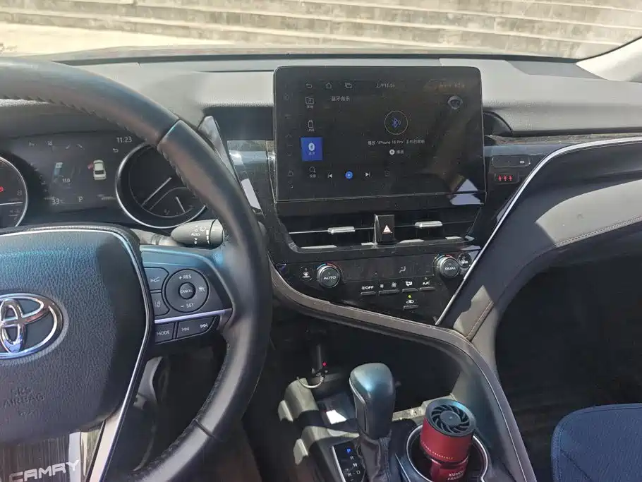Toyota Camry 2024 — фото 12