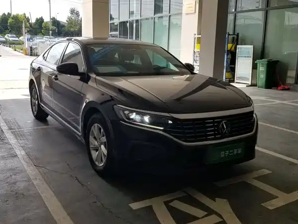 Volkswagen Passat 2025