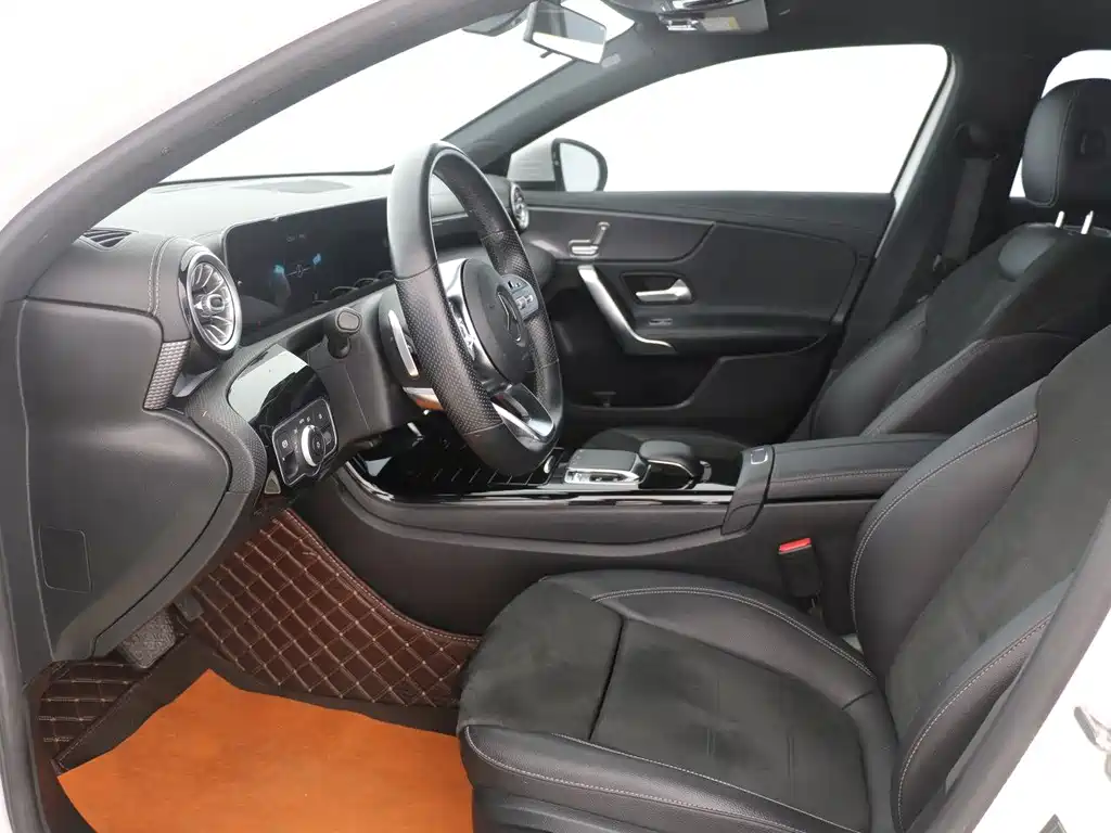 Mercedes-Benz A-Class 2020 — фото 10