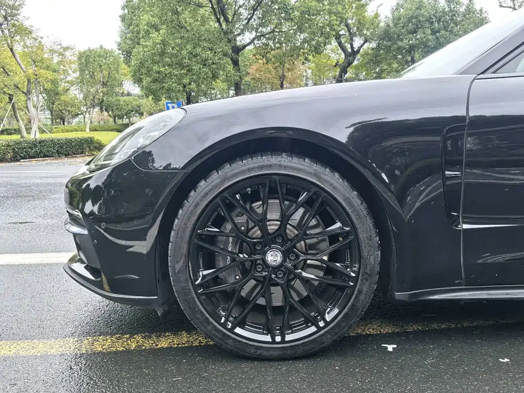 Porsche Panamera 2019 — фото 17
