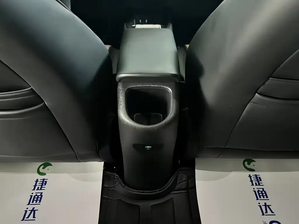 BYD Dolphin 2023 — фото 10