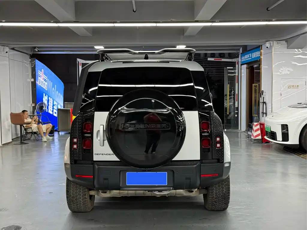 Land Rover Defender 2020 — фото 4