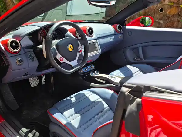 Ferrari California T 2010