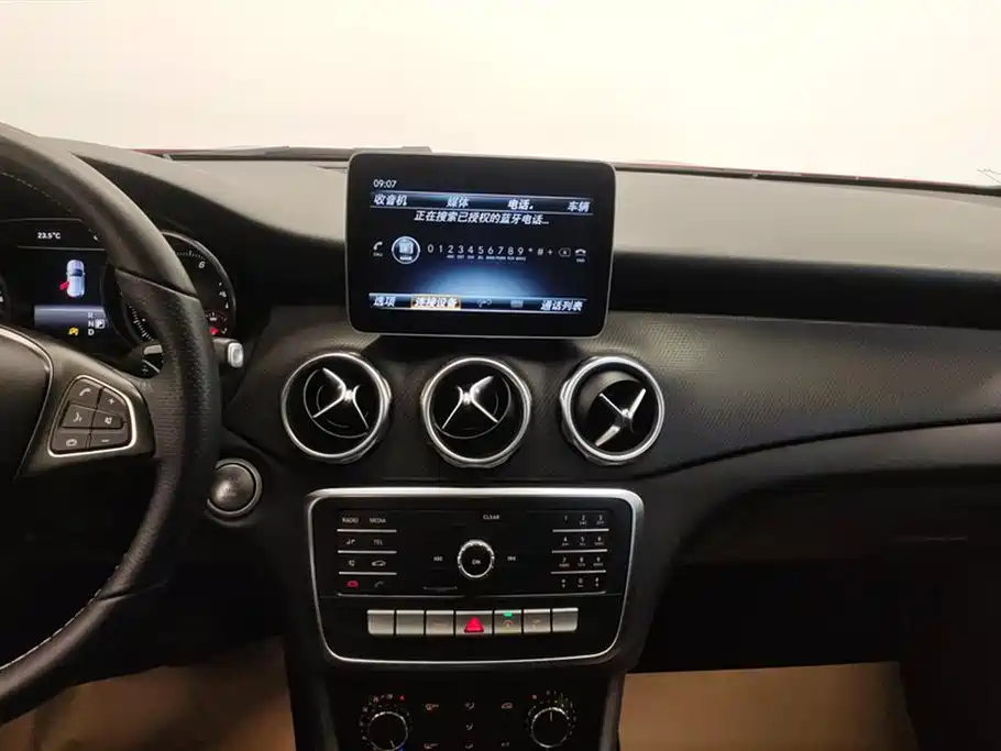Mercedes-Benz GLA 2019 — фото 12