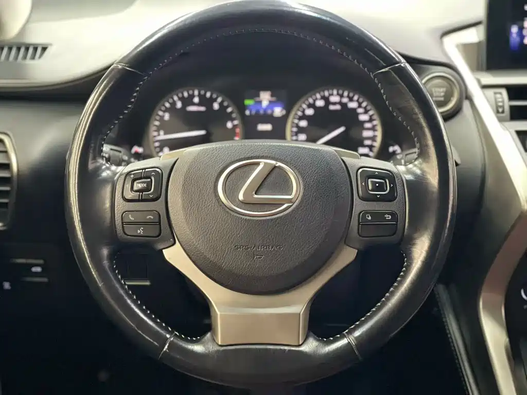 Lexus NX 2016 — фото 6