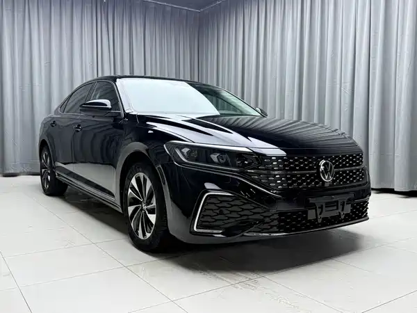 Volkswagen Passat 2023