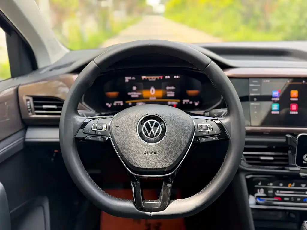 Volkswagen Tharu 2023 — фото 12