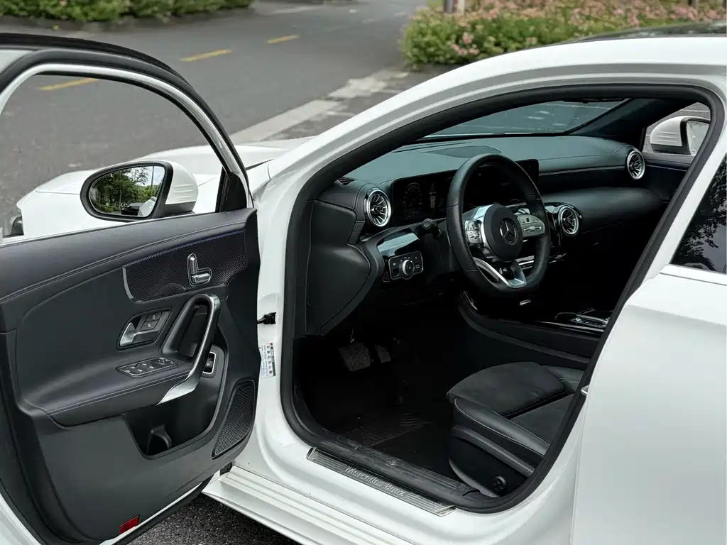Mercedes-Benz A-Class 2021