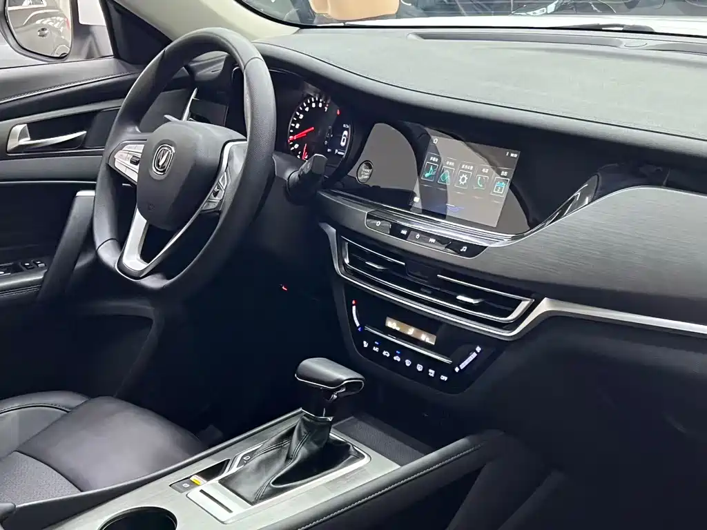 Changan CS35PLUS 2022 — фото 18