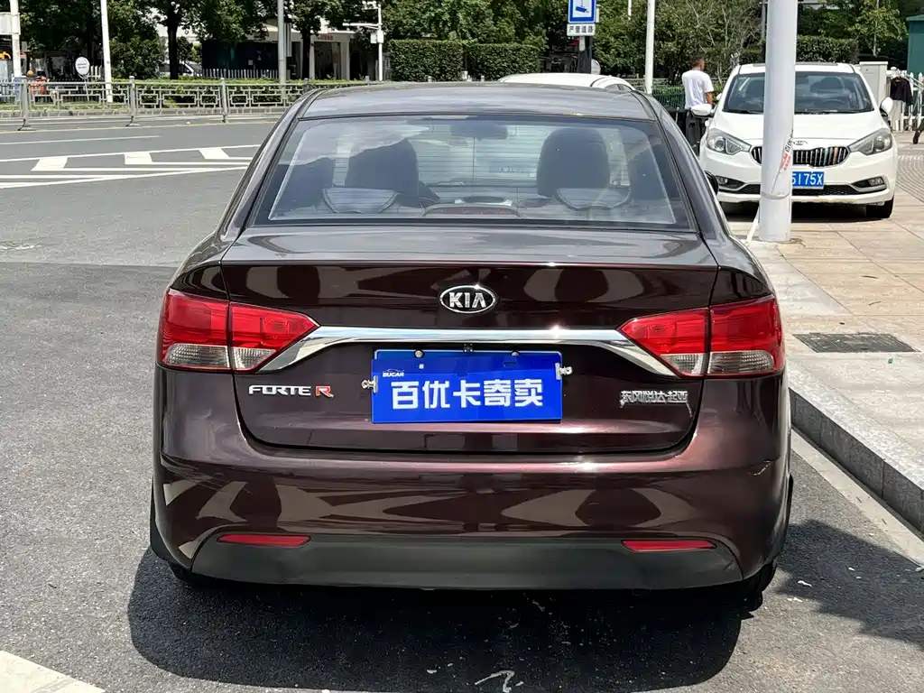 Kia Forte 2016 — фото 5