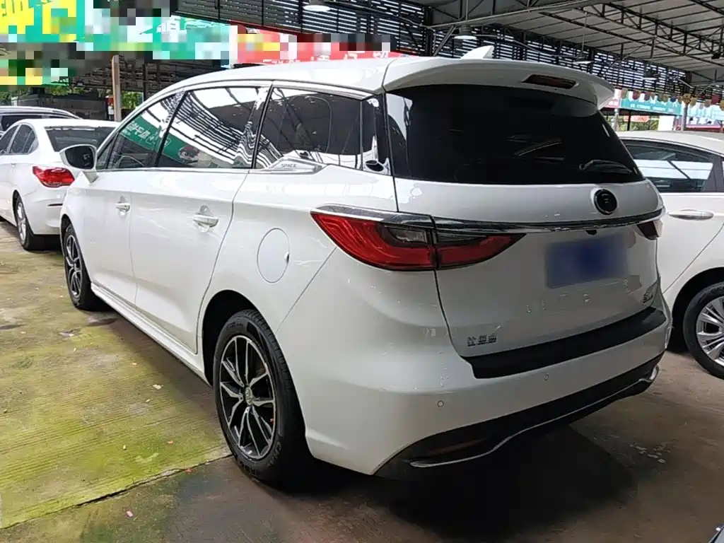 BYD Song MAX 2018 — фото 5