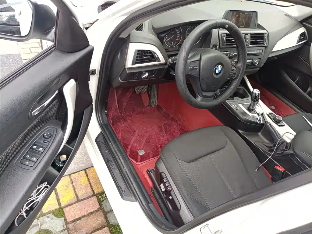 BMW 1 Series 2015 — фото 16