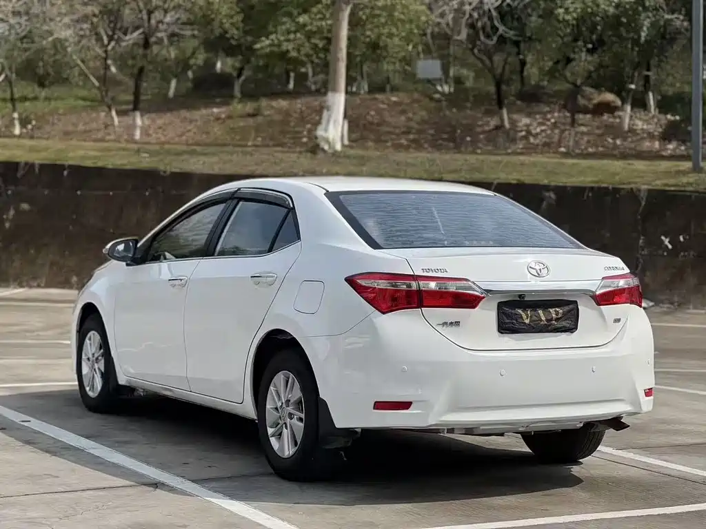 Toyota Corolla 2018 — фото 17