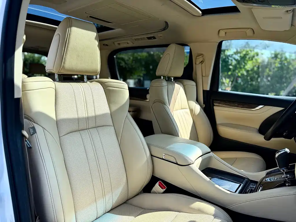 Toyota Alphard 2019 — фото 19