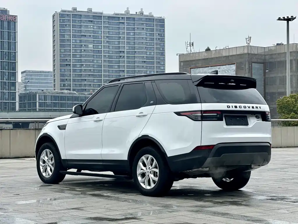 Land Rover Discovery 2020 — фото 15