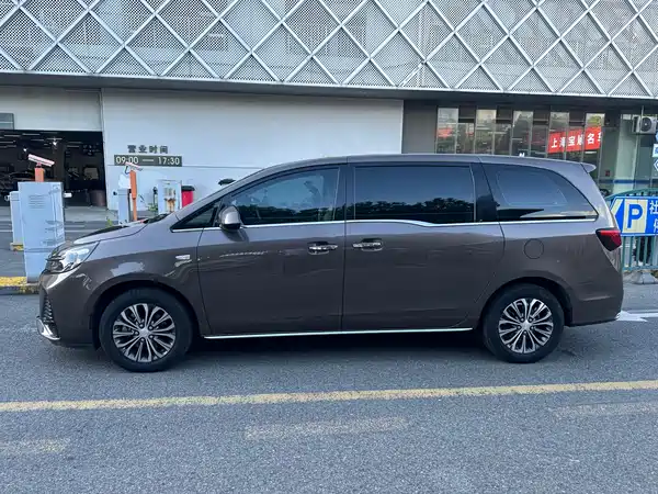 Buick GL8 2023