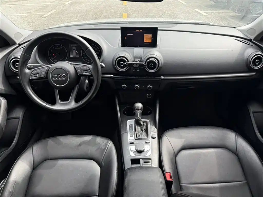 Audi A3 2018 — фото 15