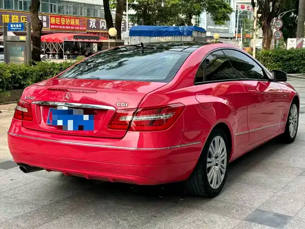 Mercedes-Benz E-Class 2011