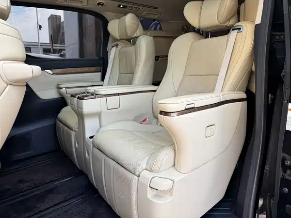 Toyota Alphard 2018