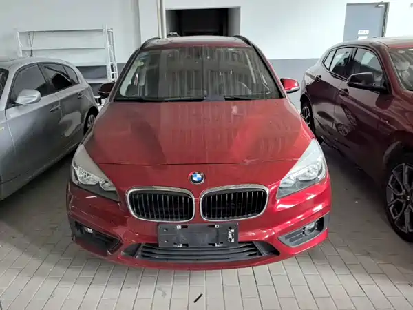 BMW 2 Series Wagon 2015