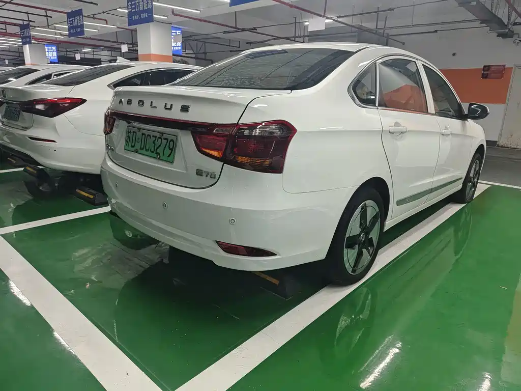 Dongfeng E70 2022