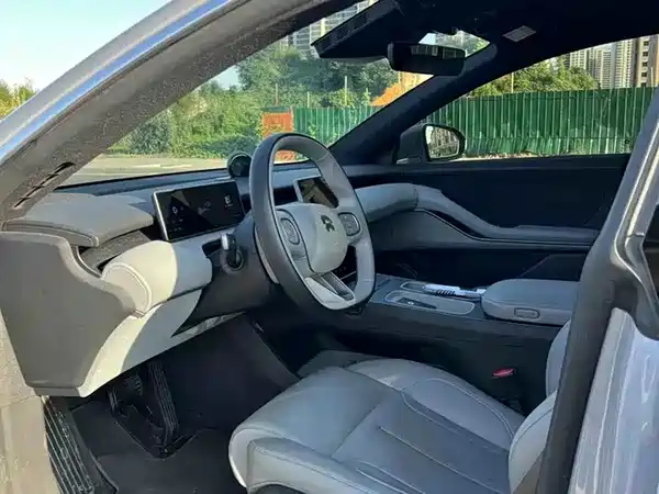 NIO ET5T 2024