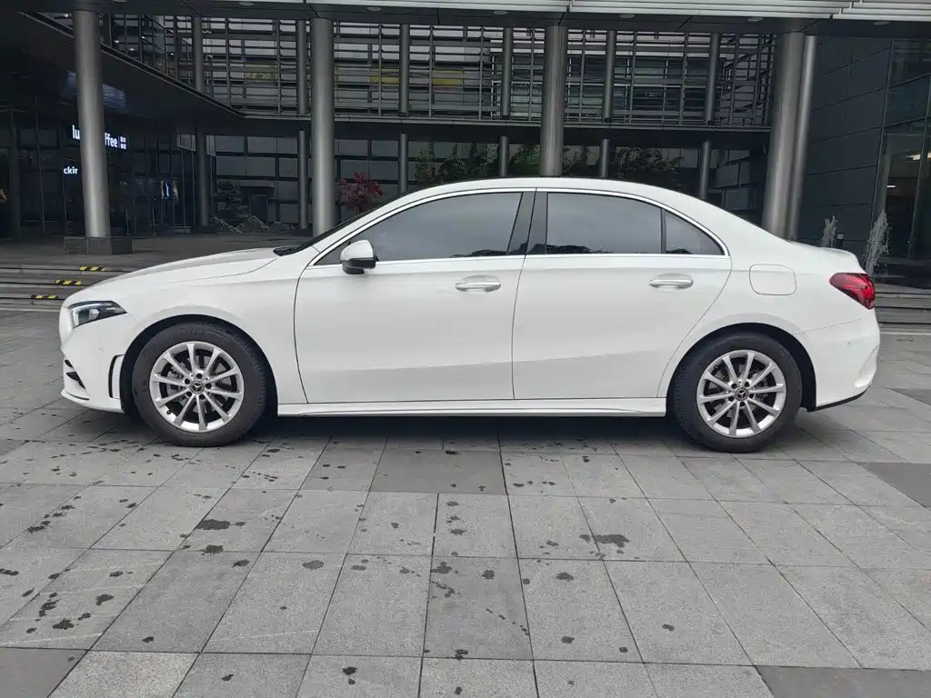 Mercedes-Benz A-Class 2021