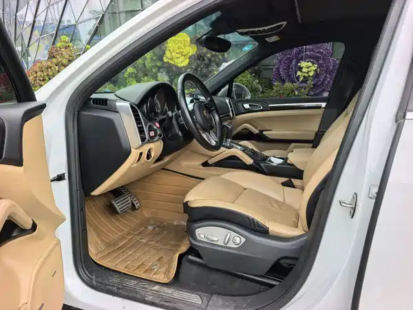 Porsche Cayenne 2015