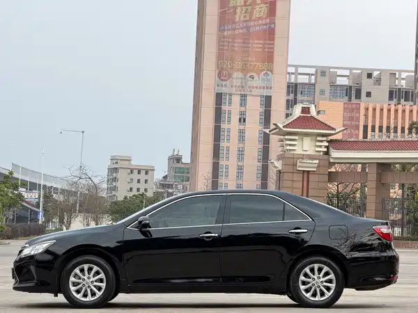 Toyota Camry 2016