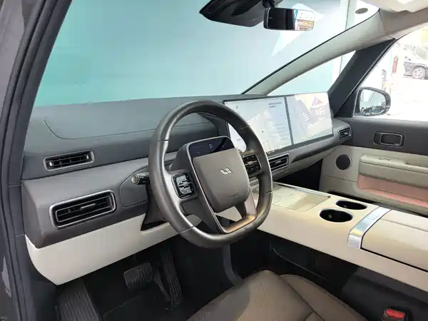 Li Auto MEGA 2024