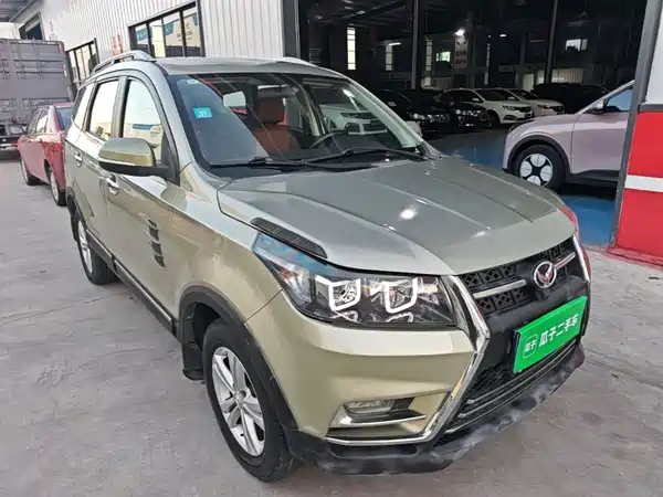 BAIC Huansu S3 2016