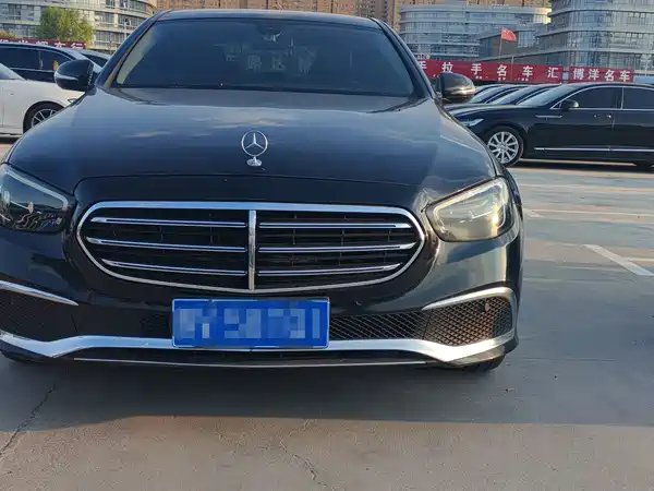 Mercedes-Benz E-Class 2022