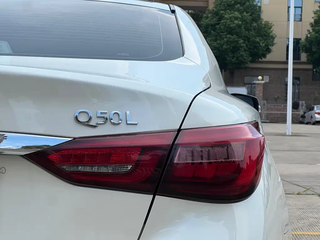Infiniti Q50L 2020 — фото 19
