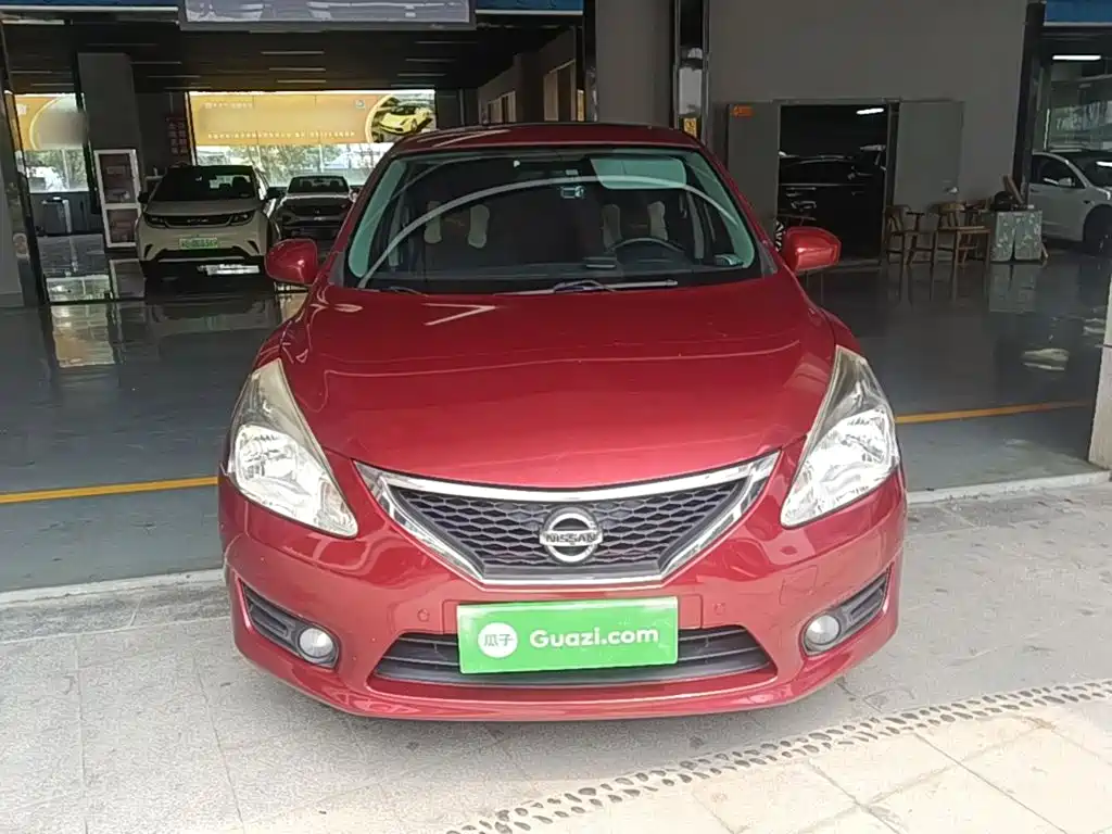 Nissan Tiida 2014