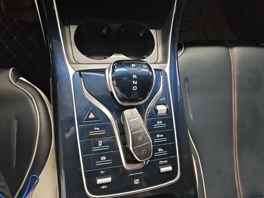 BYD Qin PLUS 2023 — фото 10