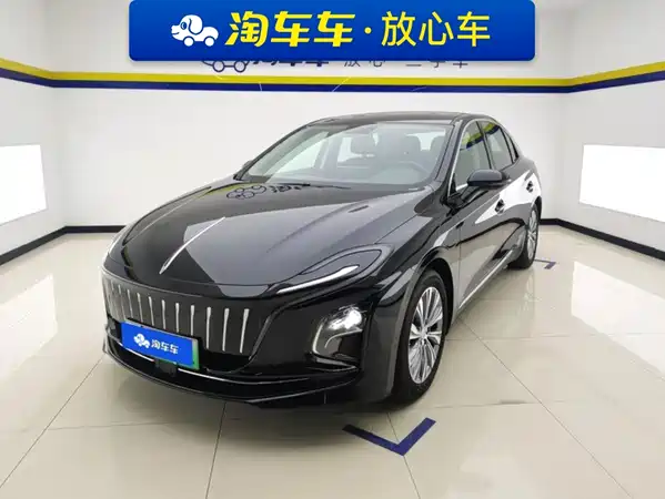 Hongqi E-QM5 2025