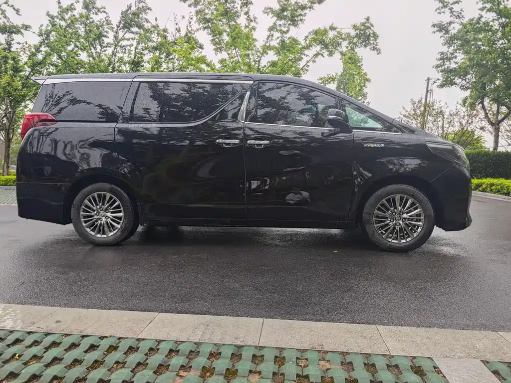 Toyota Alphard 2021 — фото 4