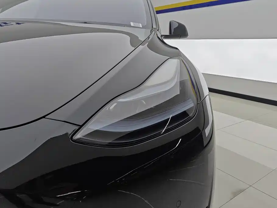 Tesla Model Y 2022 — фото 5