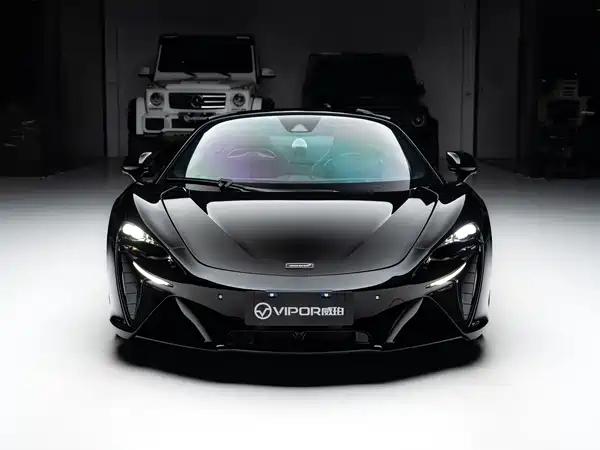 McLaren Artura 2026