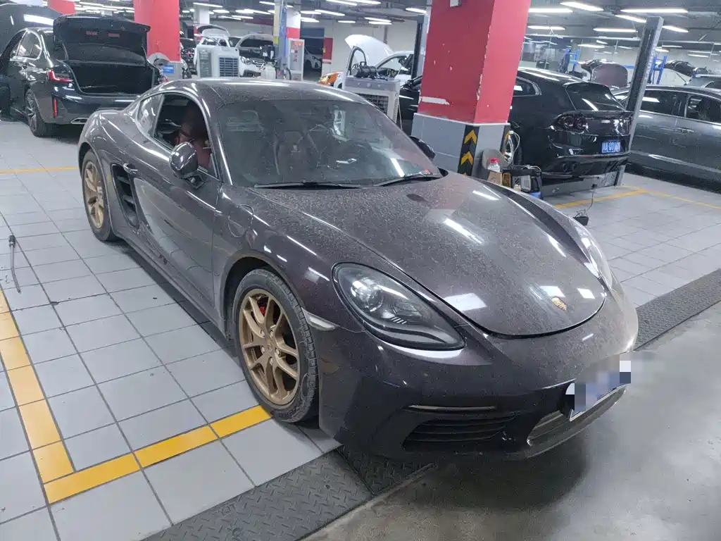 Porsche 718 2017 — фото 1