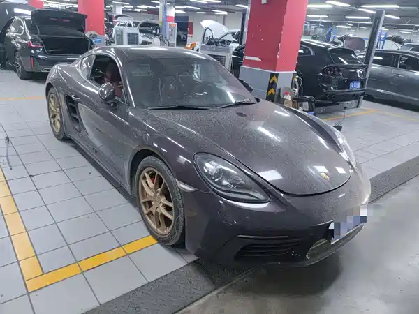 Porsche 718 2017