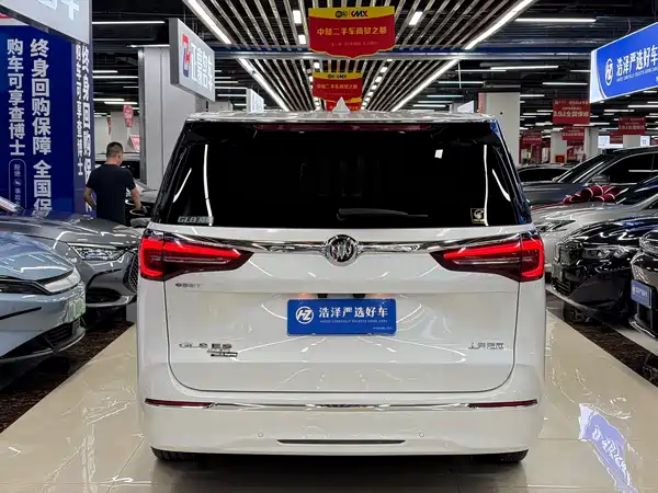 Buick GL8 2021