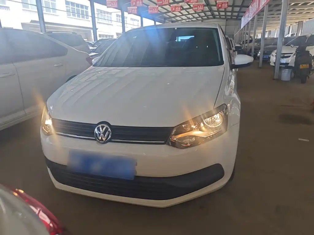 Volkswagen Polo 2015