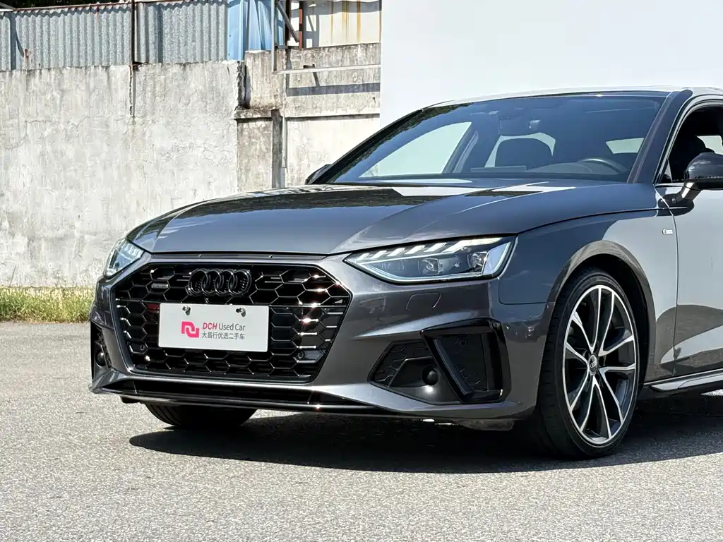 Audi A4L 2023 — фото 22