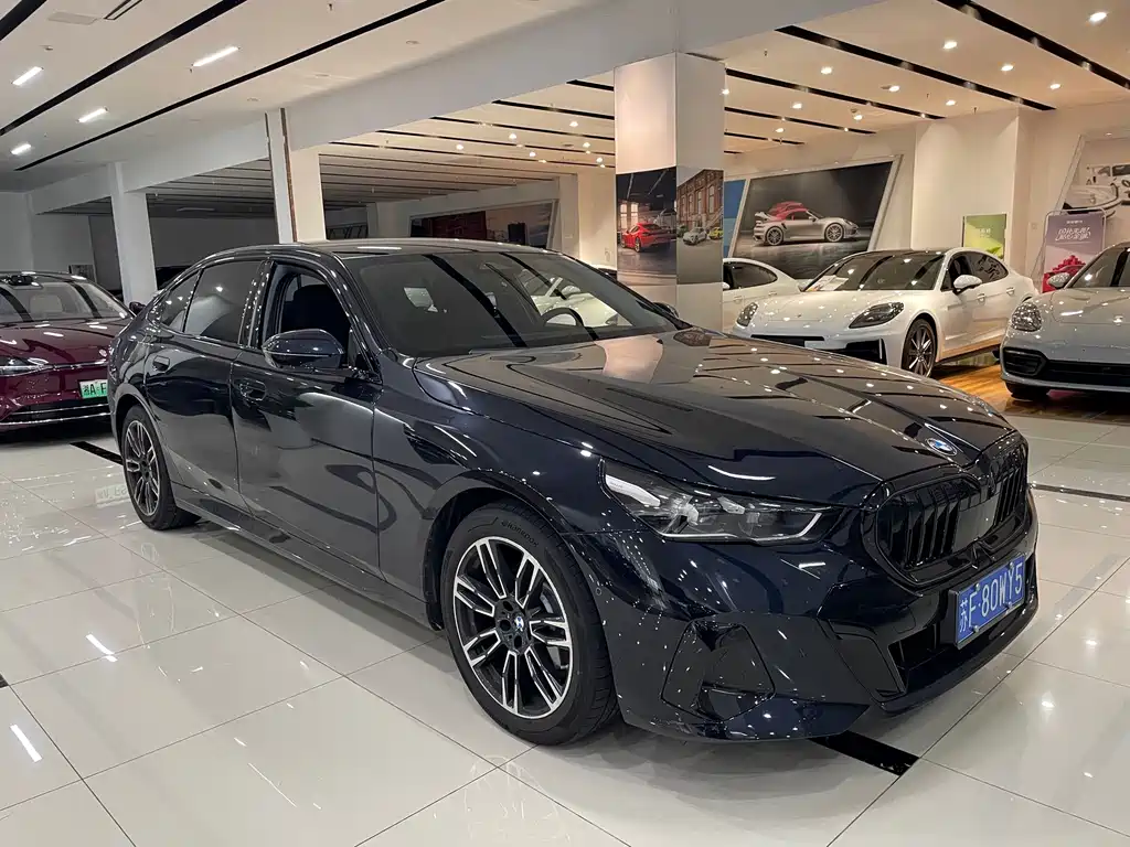 BMW 5 Series 2026
